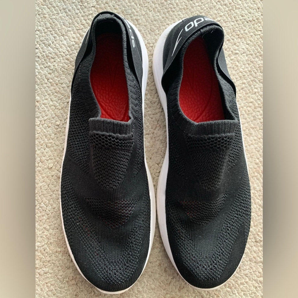 Speedo men’s swimming shoes size 12 - Picture 2 of 4